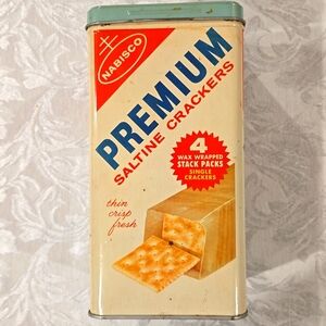 Antique Saltine Crackers Tin